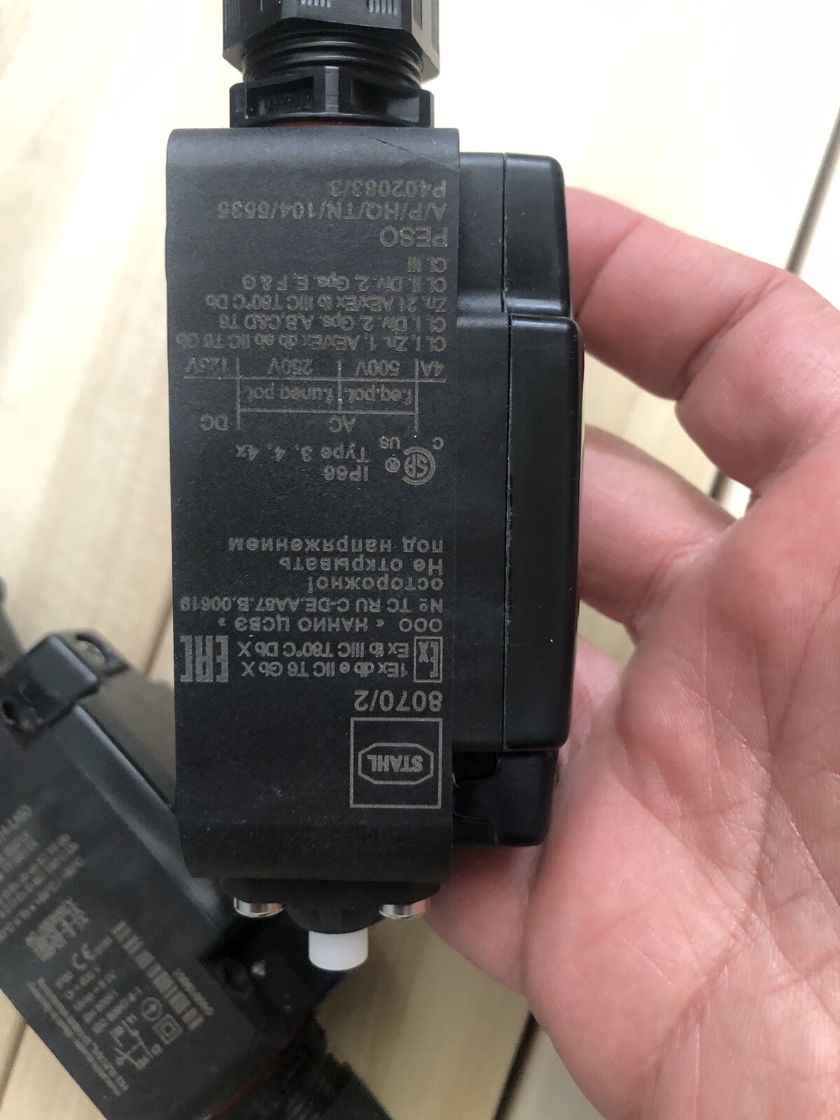 Stahl 8070/22WHU60 Safety Limit Switch eBay