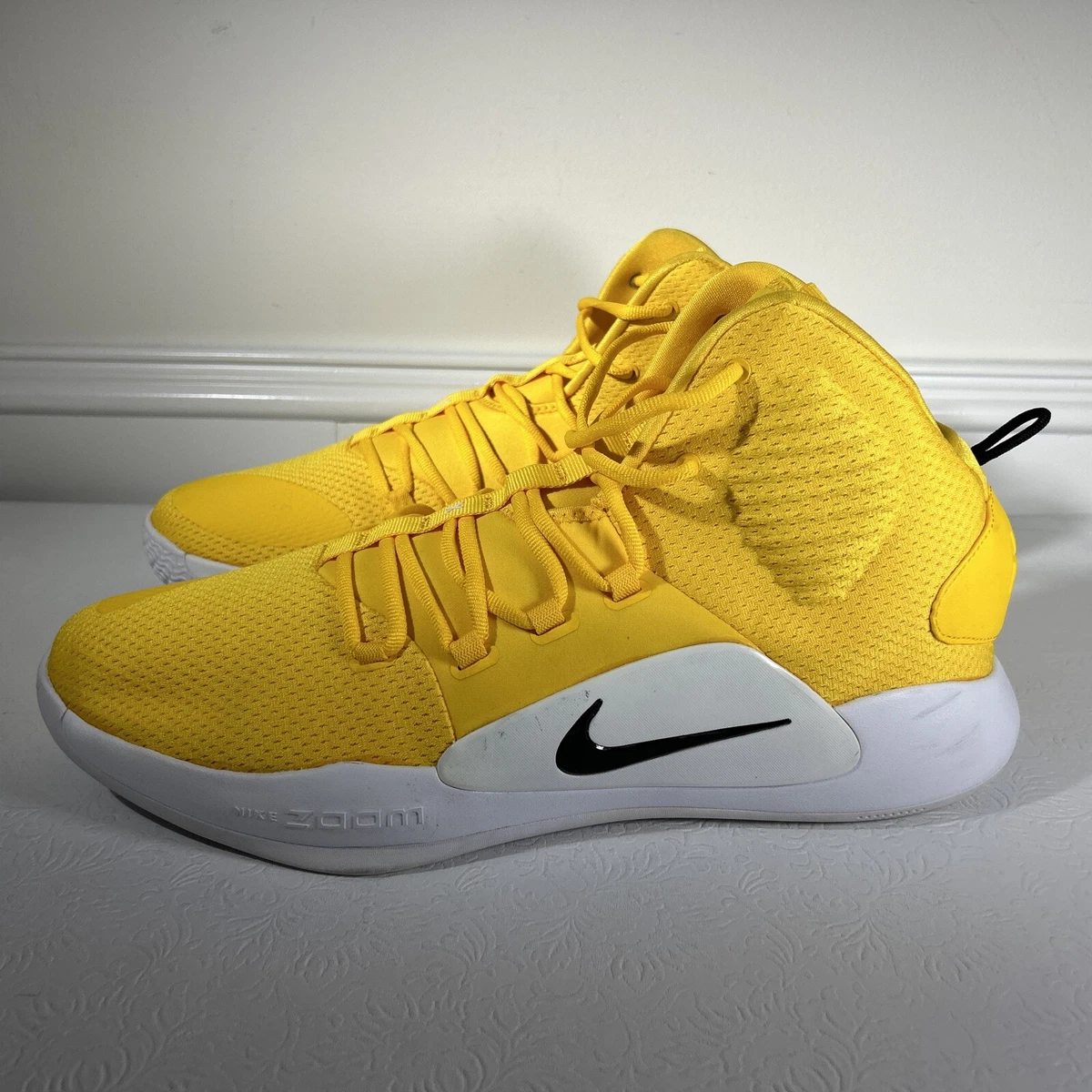 Nike Hyperdunk X TB White Black for Sale | Authenticity Guaranteed
