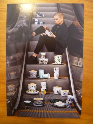 POSTCARD / ADVERTISING CARD...IKEA...STUNSIG COLLECTION 2017....ESCALATOR...CUPS - Picture 1 of 2
