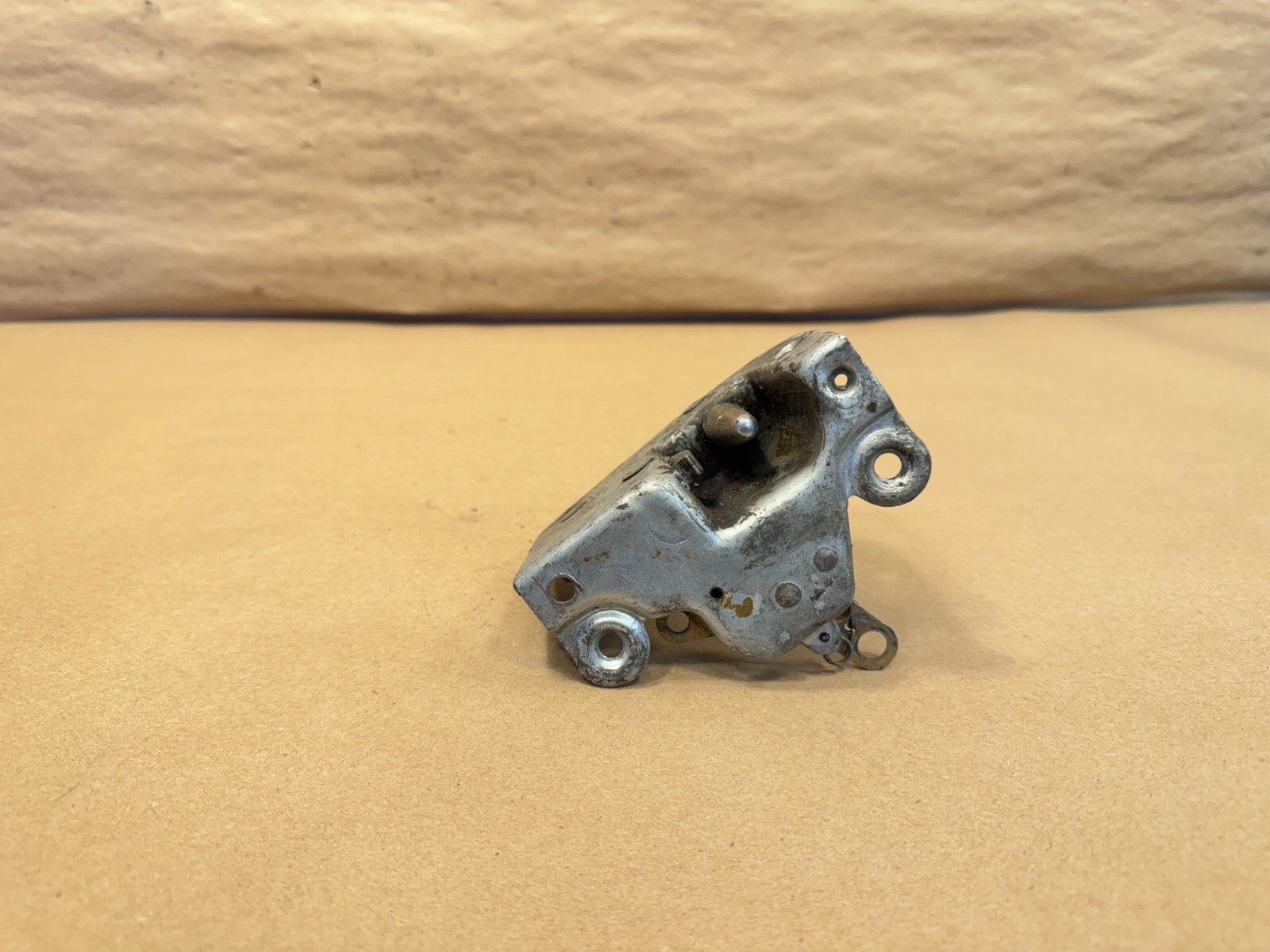 Ferrari 308 LH Left Door Latch OEM PN 20170908