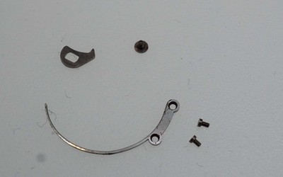 ZENITH CAL. 17-22-1     17 3/4´´´LINIG SPERRKEGEL MIT FEDER PART No. 425/430