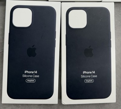 Apple iPhone 14 Silicone Case   Black with MagSafe   OEM Original   Brand New