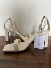 Cream Heels Size 4 By Stradivarius Brand New