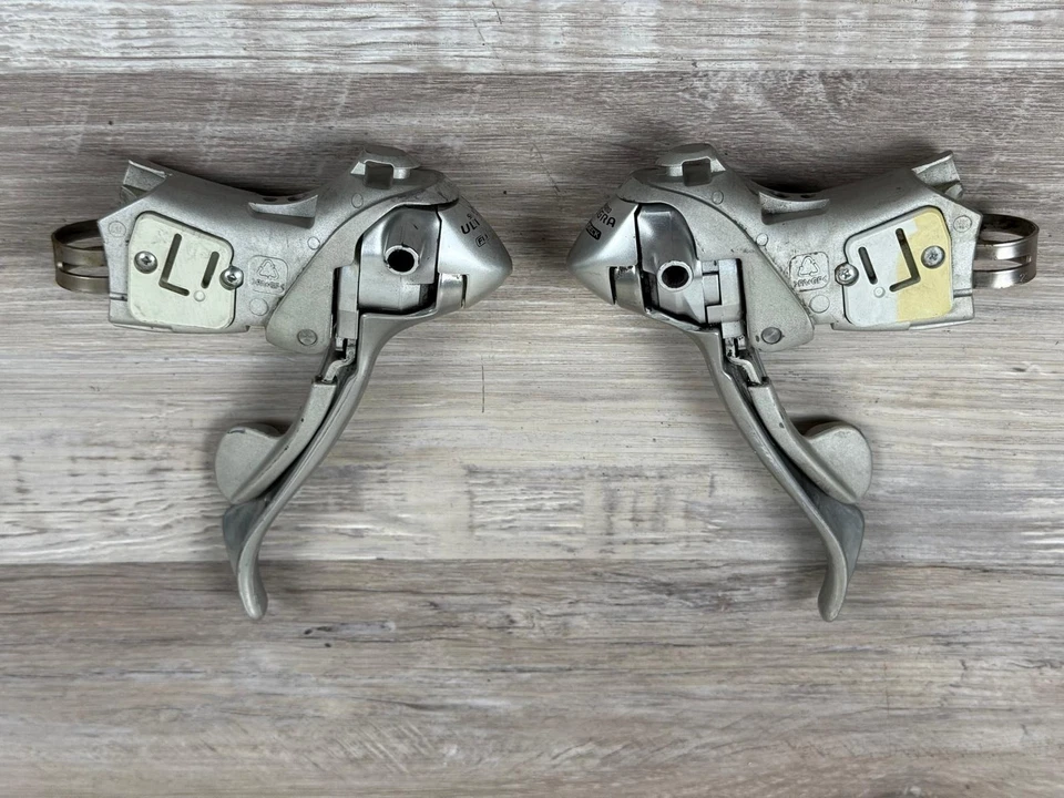 Vintage Shimano Ultegra 3x9 Speed ST-6501 Road Flight Deck Shifters - Image 4 of 4