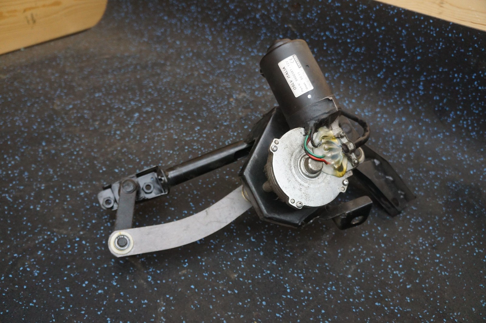 Front Windshield Wiper Linkage Motor 401955023A Lamborghini Gallardo LP560 LP550