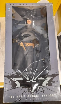NECA | BATMAN BEGINS | THE DARK KNIGHT TRILOGIE CHRISTIAN BALE 1/4 ACTION FIGUR - Bild 1 von 4