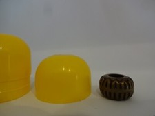 Altes Spielzeug / Bronzefarbiger Armreif