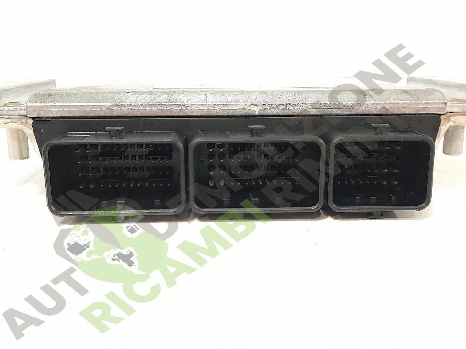 D4192T4 CENTRALINA INIEZIONE VOLVO V40 «I» (1996) 1.9 DiTD Station Wagon, 5... - Immagine 4 di 4