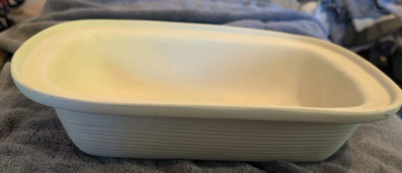 Pampered Chef Family Heritage Collection Roasting Pan 17”x 11”x4” Never Used