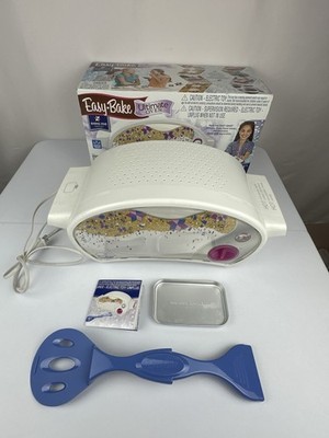 Easy Bake Ultimate Oven Baking Star Edition.  Tested. Works.