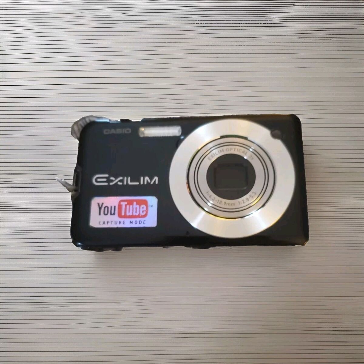 Casio Exilim EX-S12 12.1MP Digital Point & Shoot Camera Casio Exilim EX-S12 12.1MP Digital Point & Shoot Camera