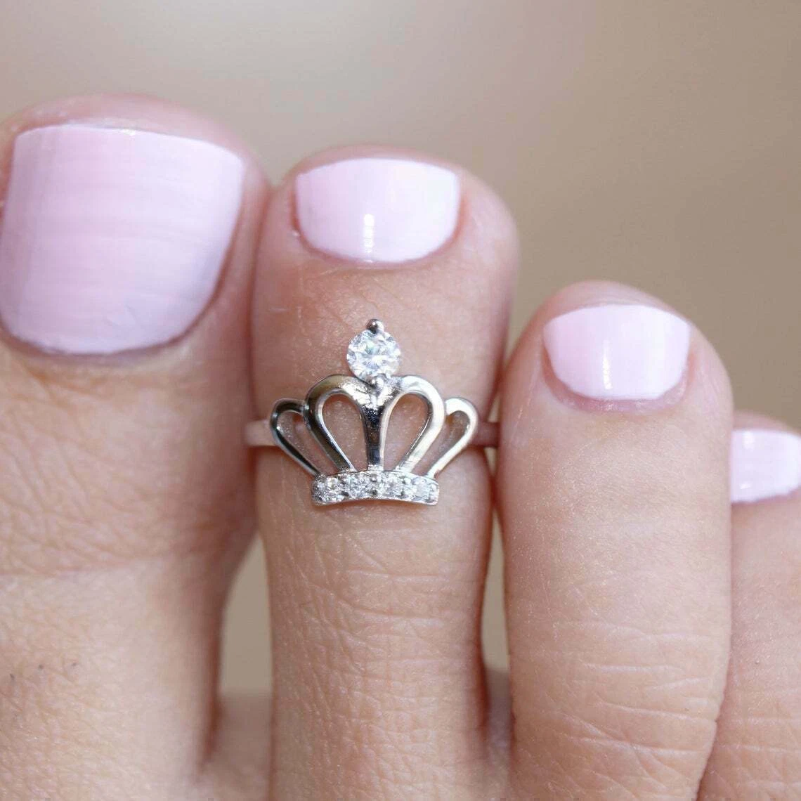 Crown toe ring sale