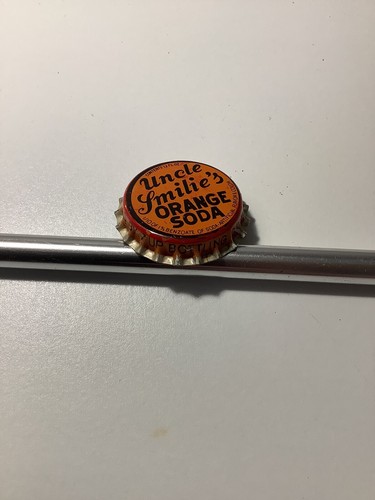 UNCLE SMILIE’S Orange Soda Cork Soda Bottle Cap Duluth, MN 🥤 - Picture 5 of 7