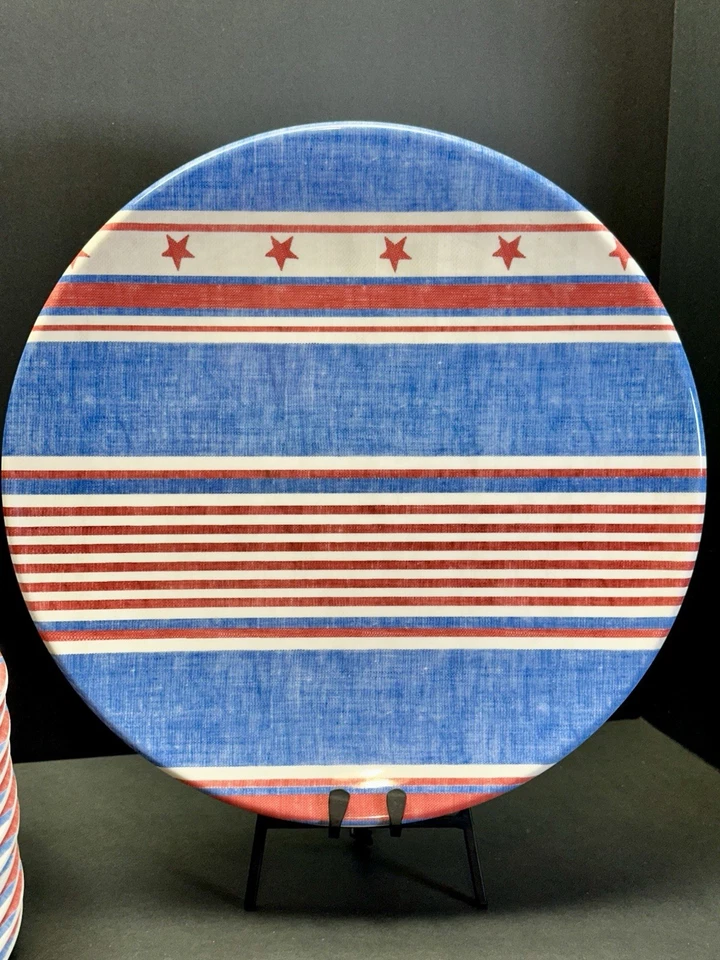 Juego/12 Platos Patrióticos WILLIAMS-SONOMA Rojo Blanco y Azul Melamina 4 de Julio Foto 2 de 4