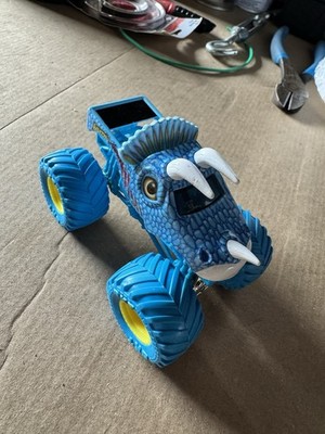 Monster Jam Jurassic Attack Nitro Neon blue Yellow Truck HTF Rare SpinMaster164