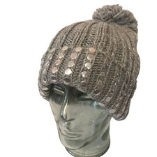 DKNY 40 Gray Stud Metallic Ribbed Silver Pompom Beanie hAT wINTER toboggan hat