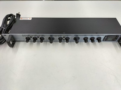 Rack Effect Model M300 T.C.Electronic Gla43