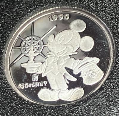 1990/1991 Disney Mickey & Pluto Silver 2.42 Grams. 1/10TH Oz