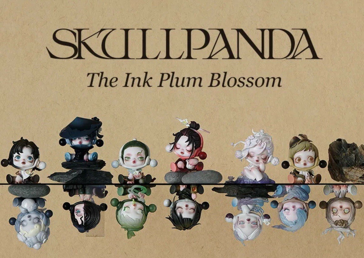 POP MART SKULLPANDA The Ink Plum Blossom Series Assorted Box
