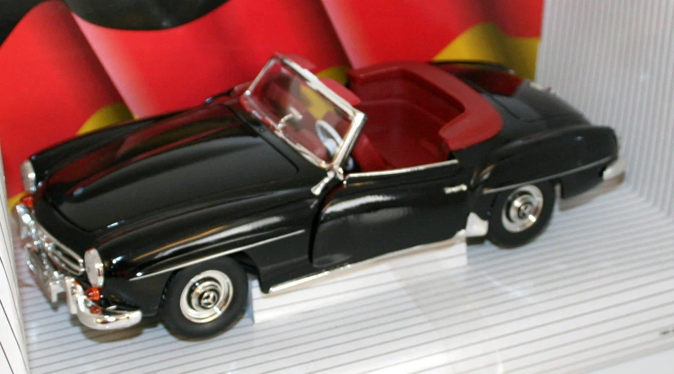 ERTL 1/18 7464 CLÁSICOS EUROPEOS MERCEDES-BENZ ROADSTER Foto 2 de 2