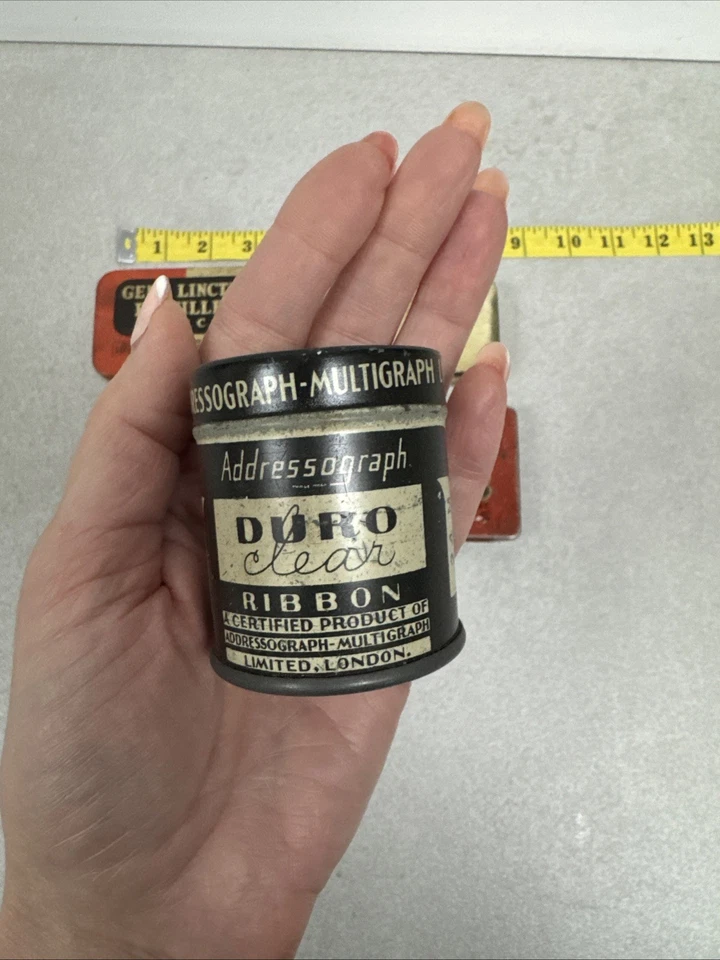 Vintage Small Tin Boxes 5 PCS Various Brands And Sizes - Image 4 of 4