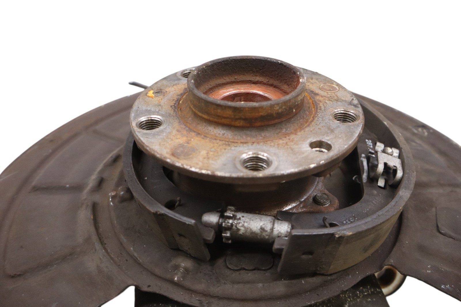 14-17 Maserati Ghibli Rear Right Passenger Spindle Knuckle Hub 670006805 Oem