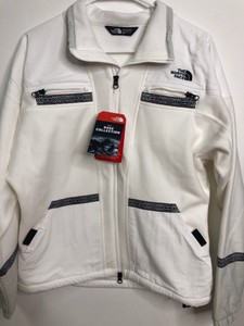 stores that sell the north face