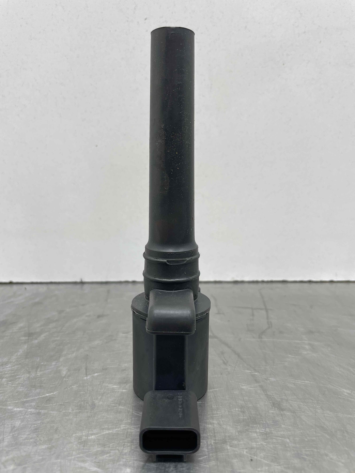 2010 Aston Martin Rapide OEM Engine Ignition Coil 39K 8G43-12A366-AA
