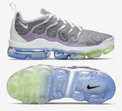 black aluminum vapormax plus