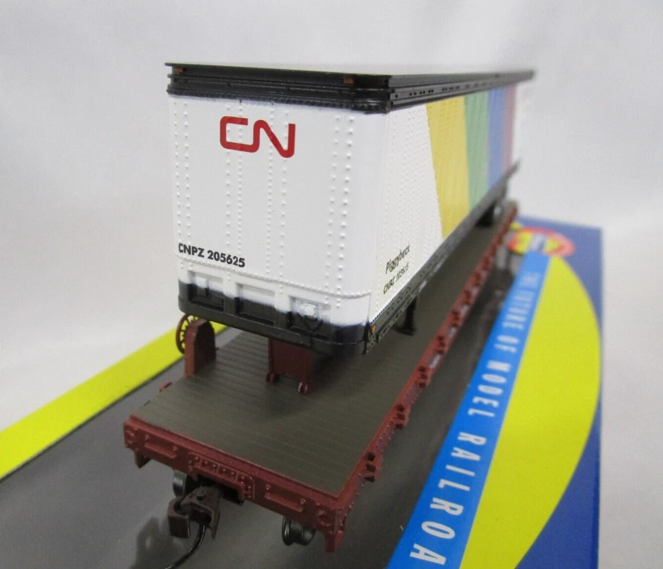 Athearn HO Scale CN Canadian National 50' Flat Car w/ 45' Piggyback Trailer - Image 4 of 4