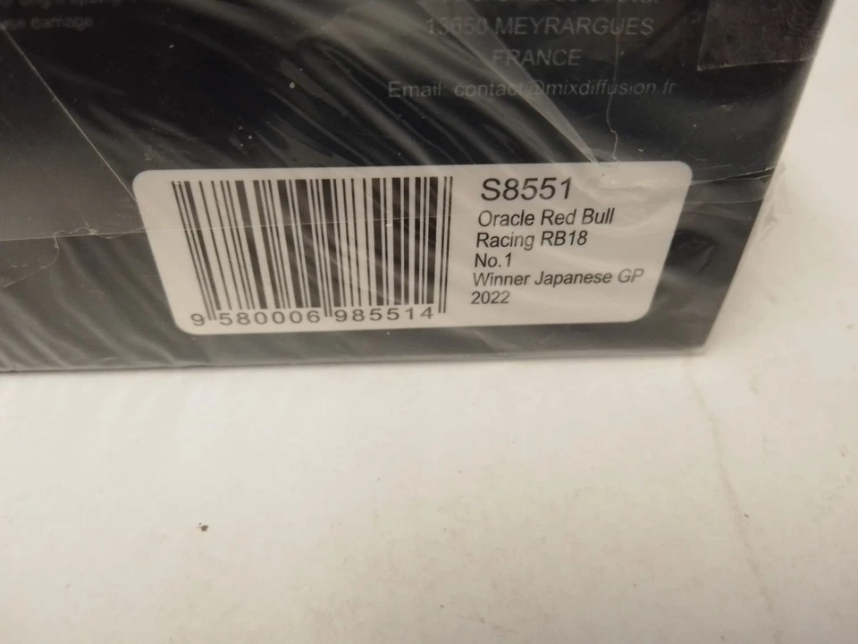 Spark Red Bull RB18 Verstappen Campeón del Mundo 2022 Ganador GP de Japón 1/43 S8551 Foto 4 de 4