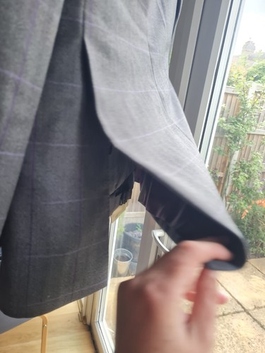 Souster and Hicks WOBURN 3 Peice Suit, Tailored Sizing In Description. - Picture 3 of 24