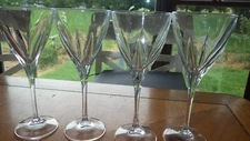 Clear Glass Wine Glasses Water Glasses Goblets 4 8 oz elegant stemware Euc