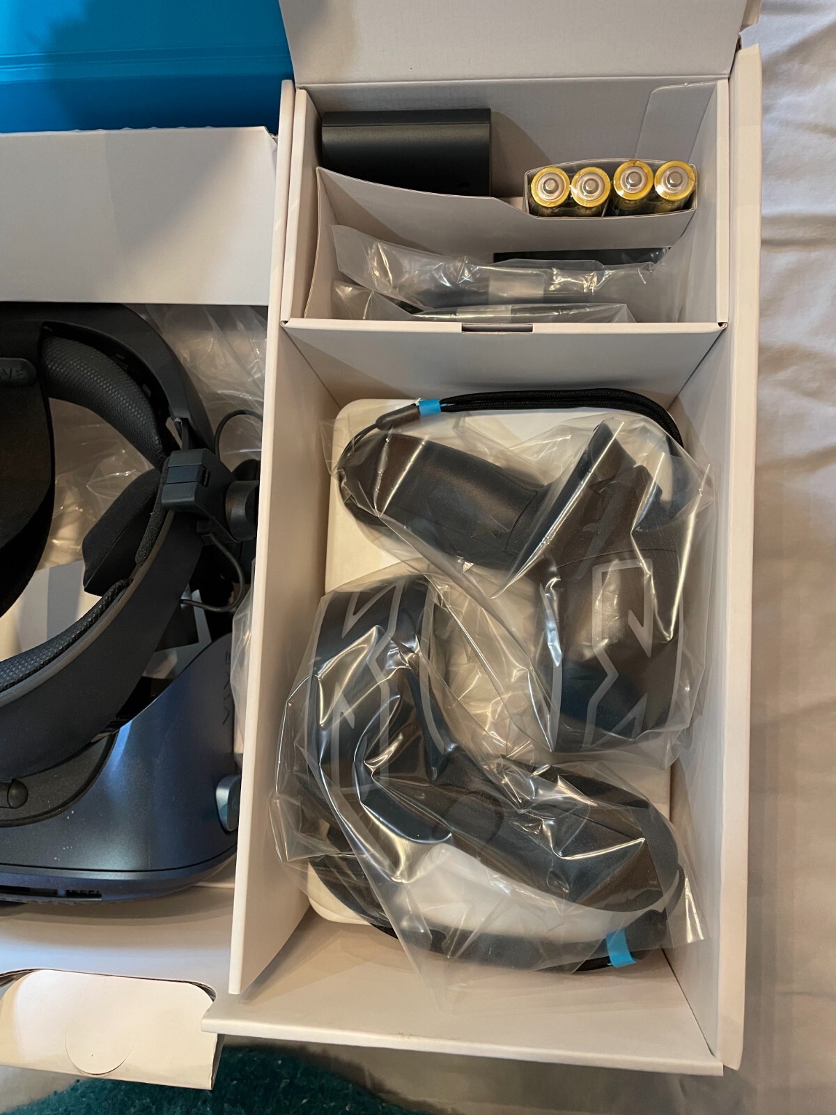 HTC Vive Cosmos VR Headset Kit eBay