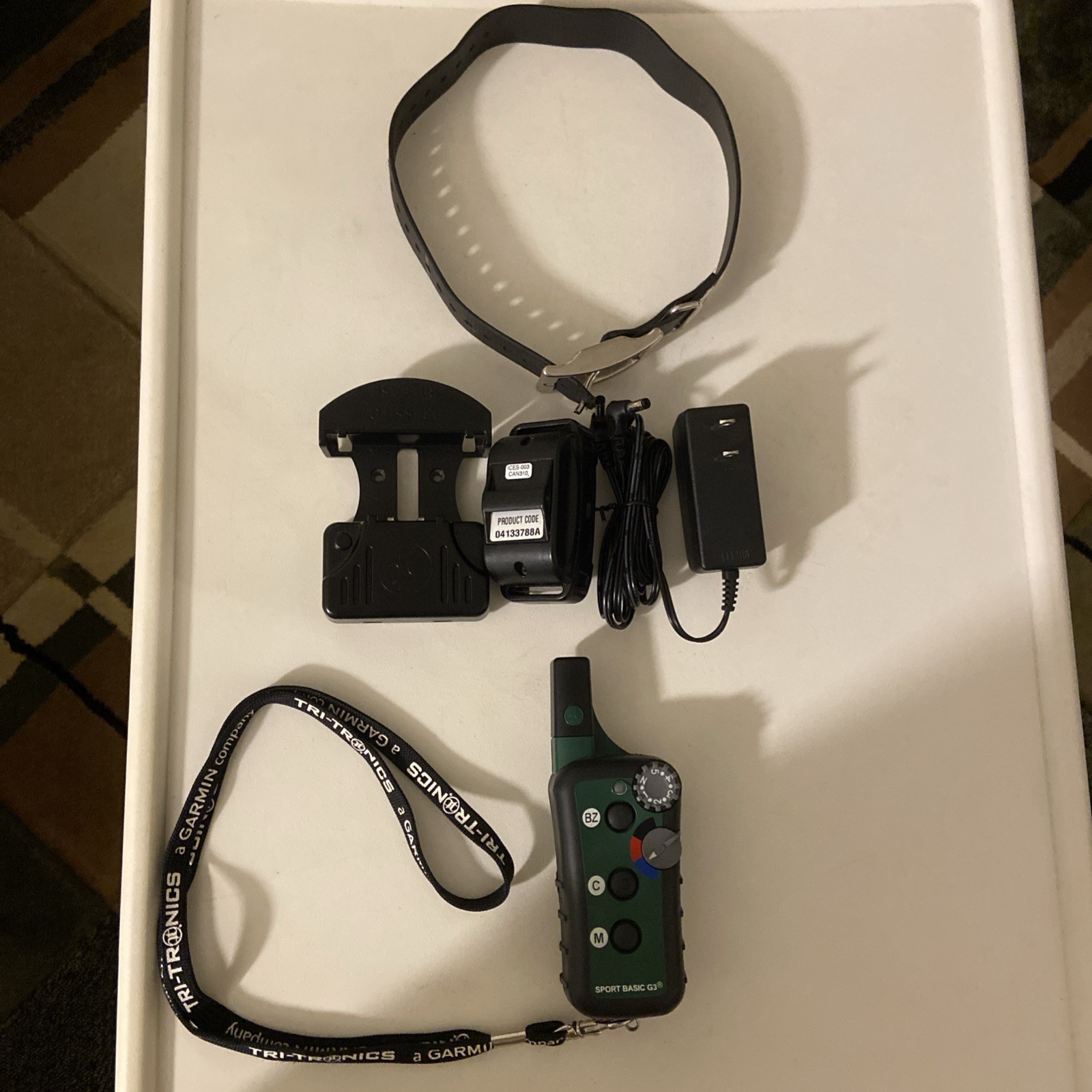 Tri-Tronics Sport Basic G3 EXP remote dog trainer collars and transmitter
