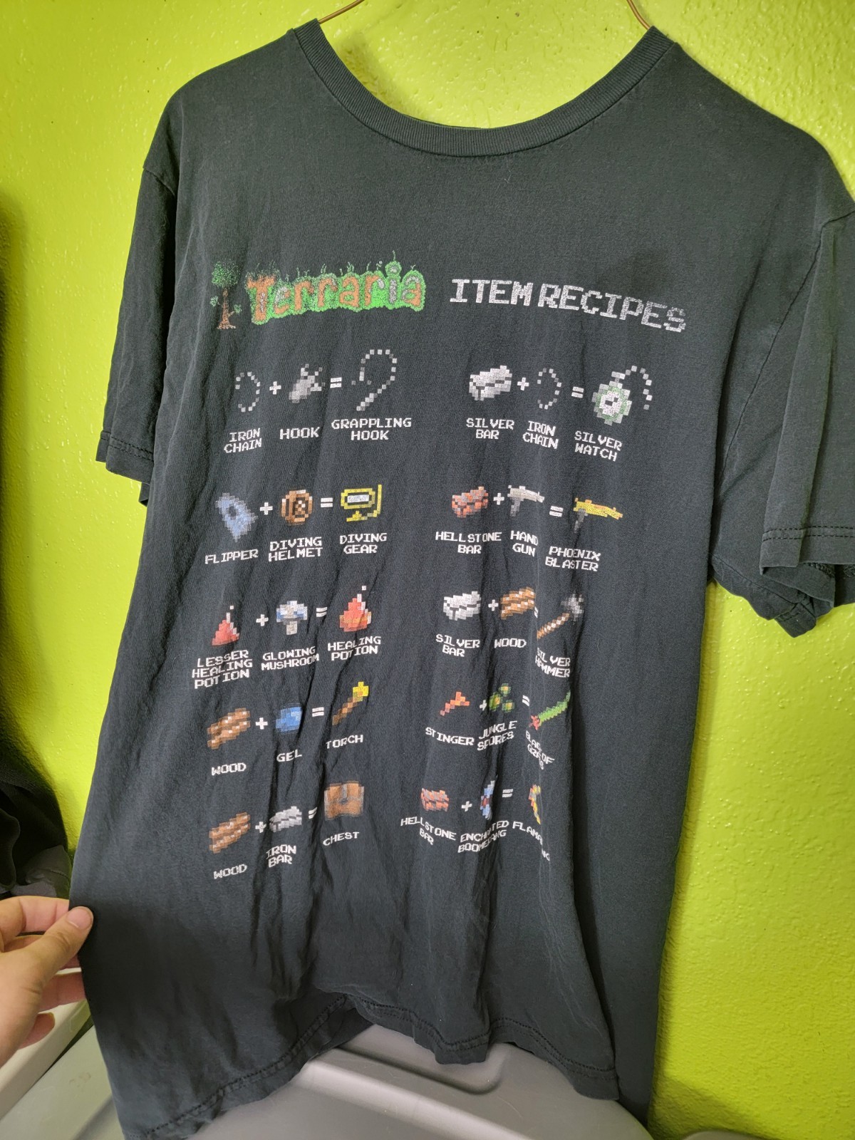 Terraria Adult T-shirt Unisex Black 8 Bit Item Recipes Officially Licensed 2013