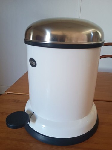 Vipp Pedal Bathroom Bin 4L White RRP $590. Scandi Design - Picture 2 of 13