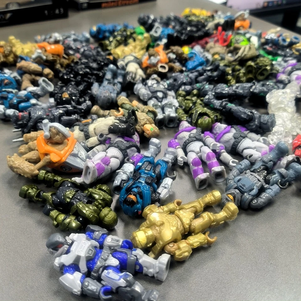 Random 10PCS Halo Mega Bloks Party Building Toys Action Figure - Some Repeat - Image 2 of 4