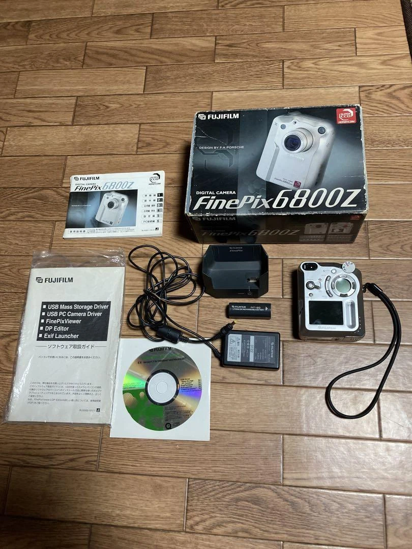 Fujifilm Finepix 6800Z Porsche Design