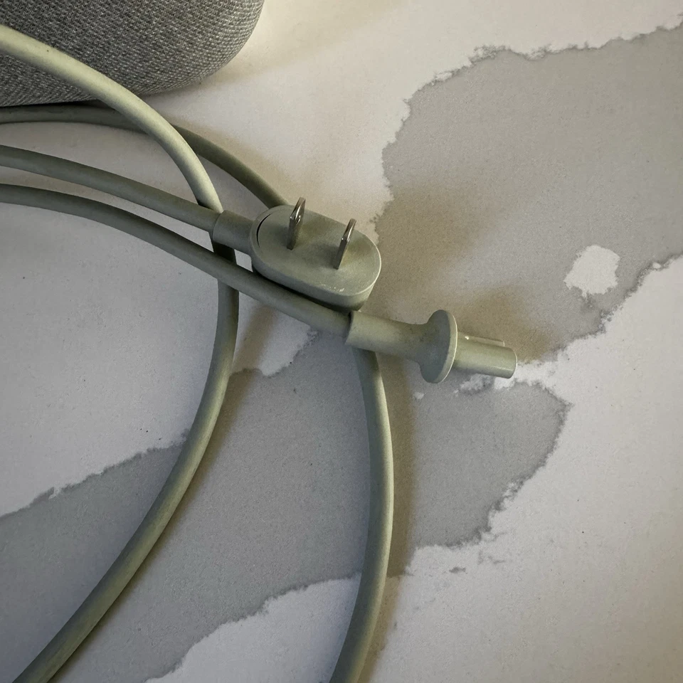 Google Home Max Smart Speaker Assistant Chalk GA00222-US Working Stand Cord - Image 3 of 4