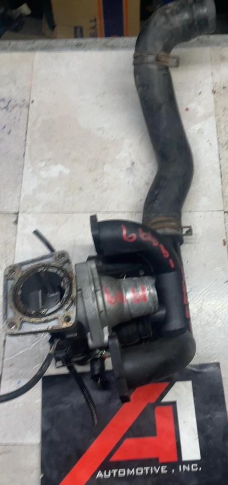 1999-2003 JAGUAR XJ8 Engine Motor Thermostat Housing OEM - Image 3 of 4