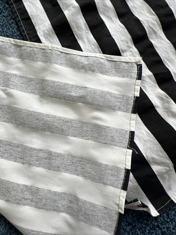 Paneles con dobladillo rayas negras/blancas 2 tamaños:: (3) 104”x13”, (3) 49”x13” algodón nítido Foto 4 de 4