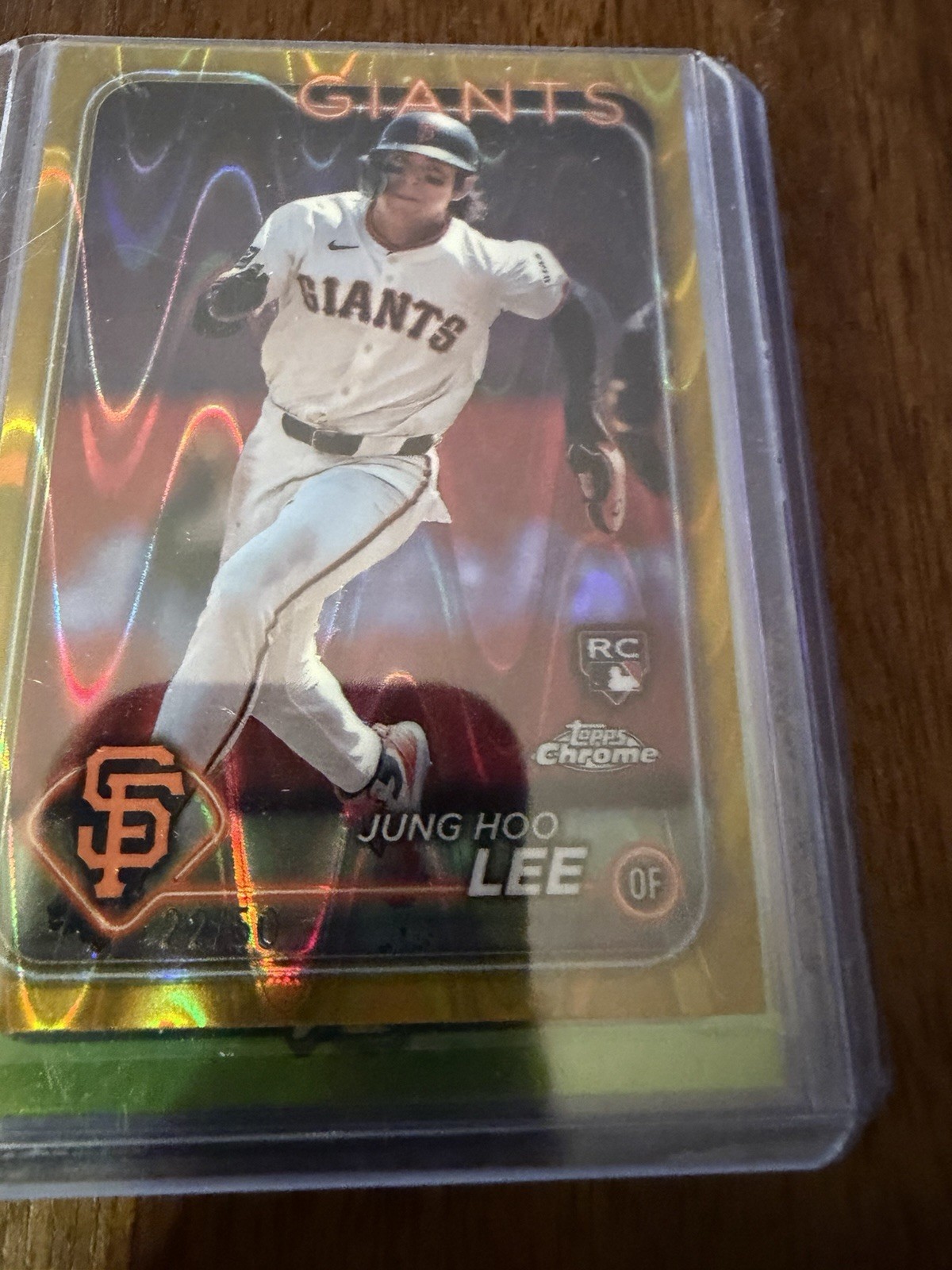 2024 Topps Chrome - Jung-Hoo Lee #201 Gold Wave Refractor 22/50 (RC)