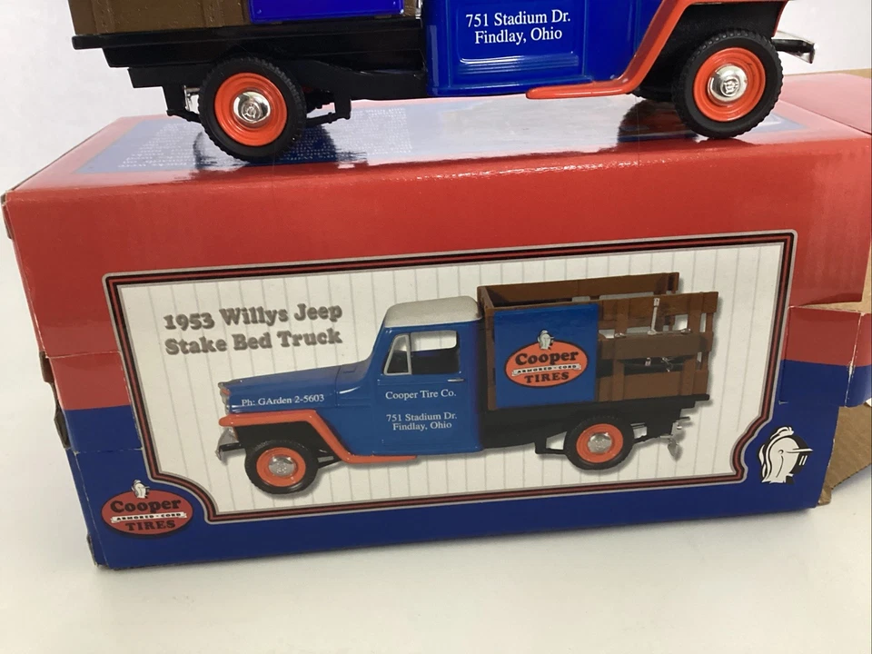 Camión Cooper Tires 1953 Willys Jeep plataforma de estacas 1:25 diecast modelo coche banco Foto 2 de 4