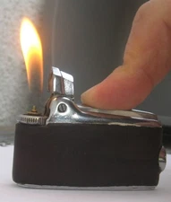 Vintage Ronson Varaflame Premier - brown leather - Working