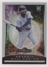 2020 Panini Chronicles Titan Holo Willi Castro #24 2l4