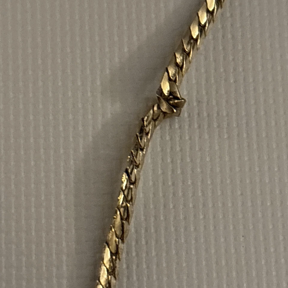 Bolso sin asas Judith Leiber rojo piel de serpiente noche piedras preciosas cadena torcida vintage Foto 4 de 4