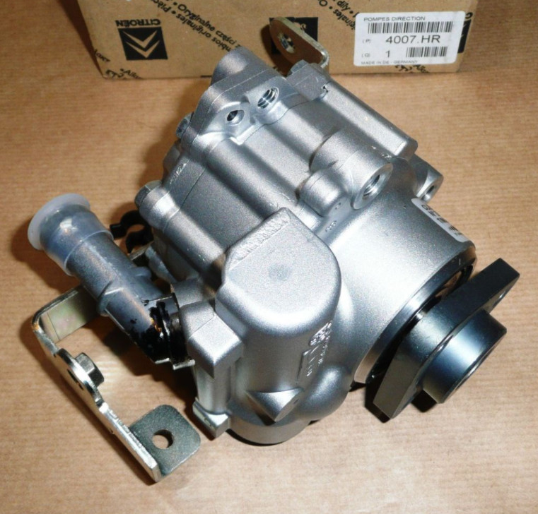 Volant dur sur votre 407 2.7HDi ? Commandez la pompe de direction hydraulique 4007.HR