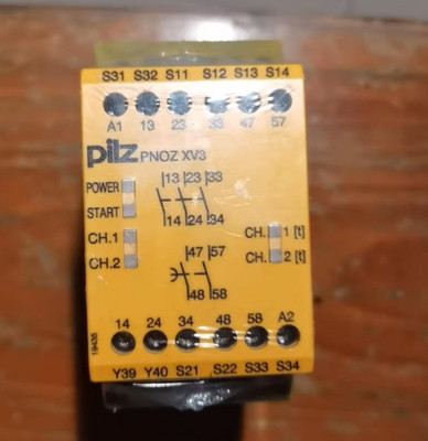 1PC New PiIZ Safety Relay 774545 Free shipping