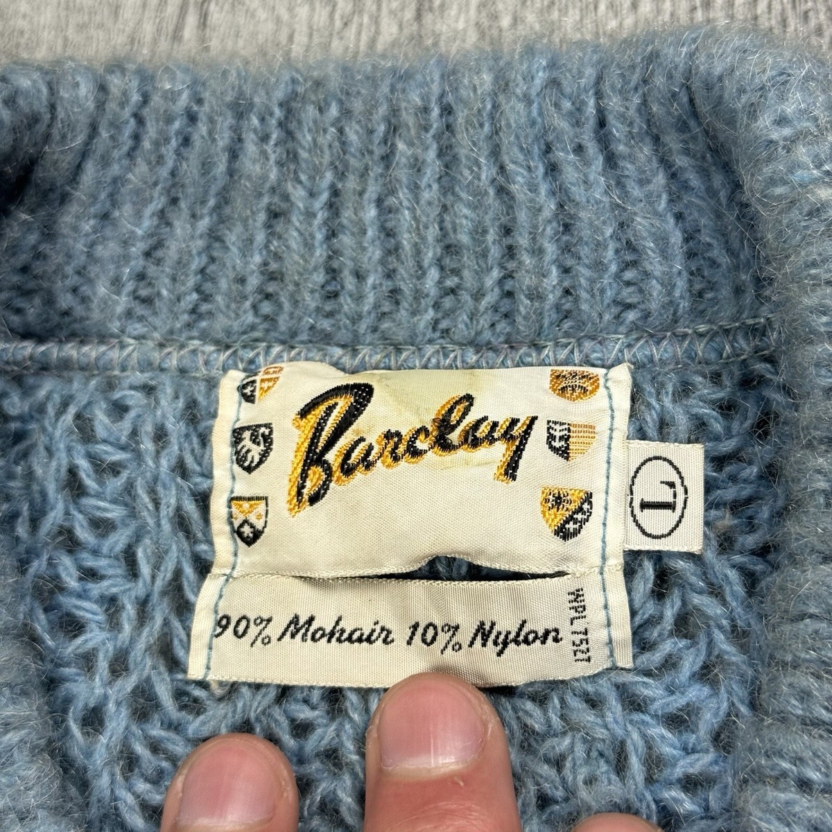 VTG 60S BARCLAY MOHAIR V-NECK FUZZY PULLOVER MENS CABLE KNIT